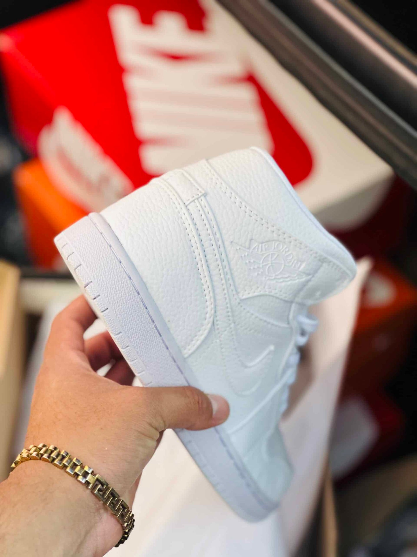 Jordan 1 Triple White