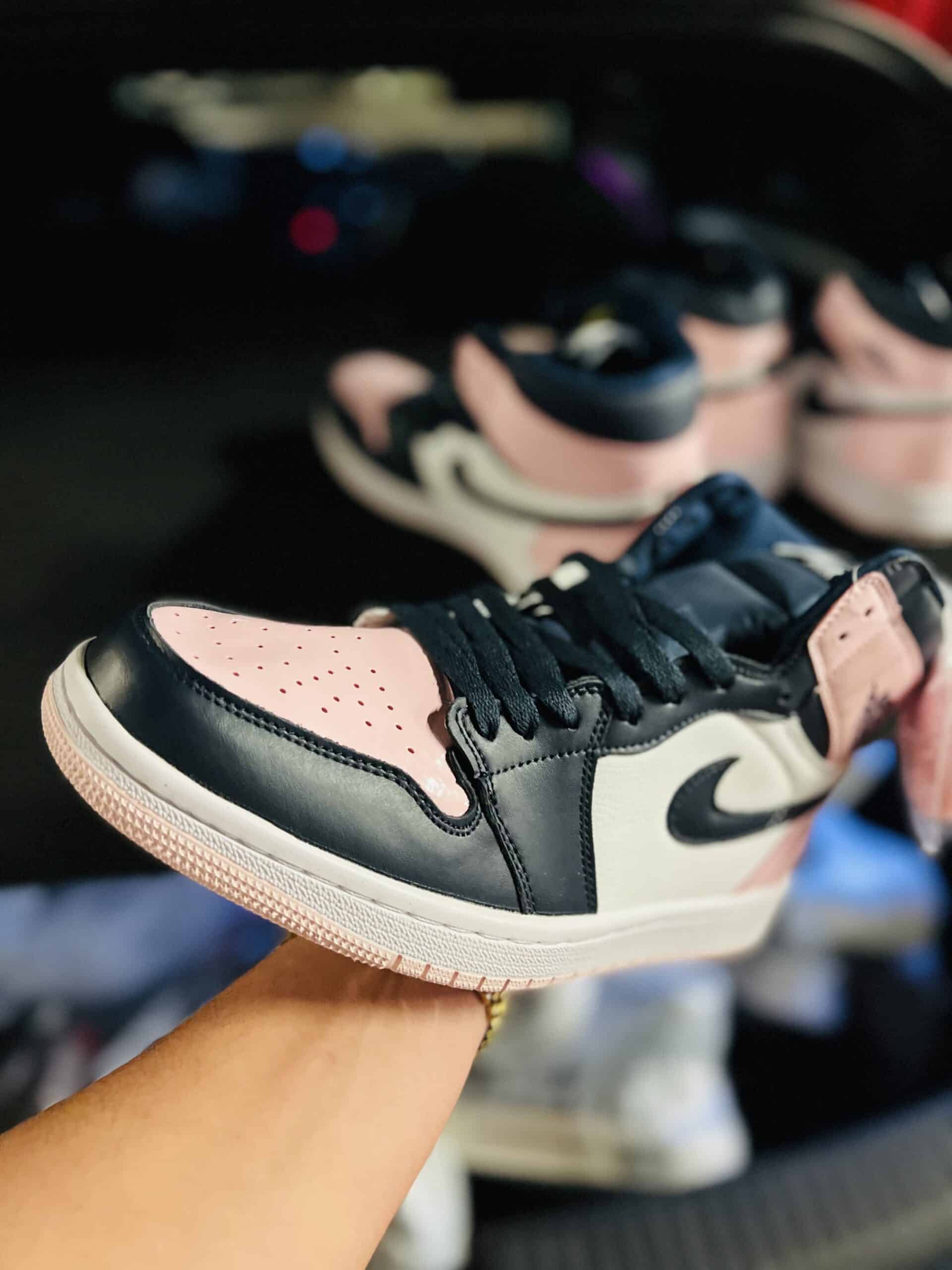 Jordan 1 Bubble Gum