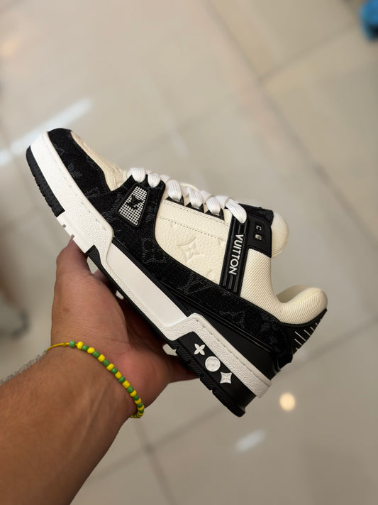 Vuitton Trainer White black