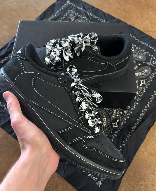 Travis Black Phantom