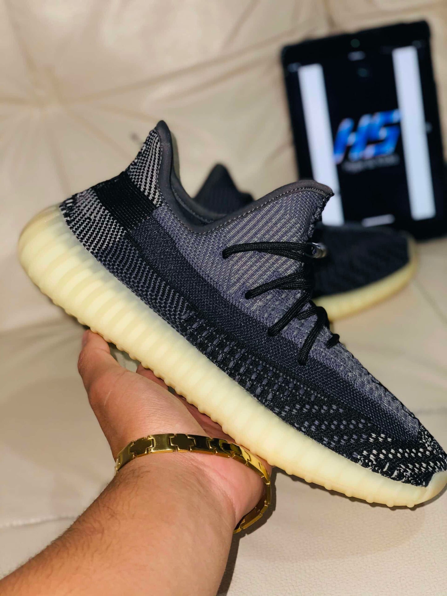 Yeezy Carbon