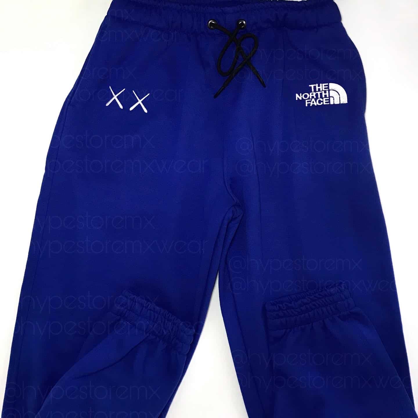 Conjunto kaws