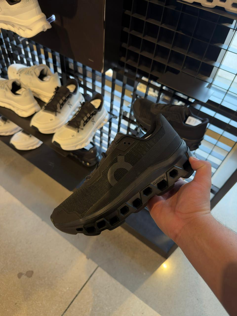 Oncloud VOID BLACK