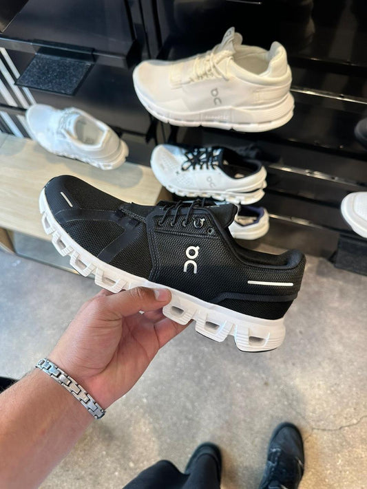 Oncloud x6 black white