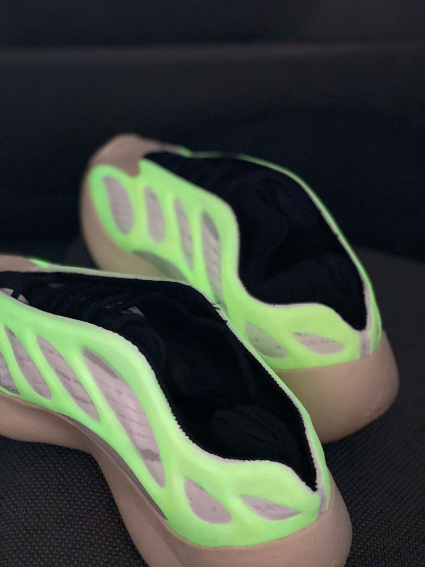 Yeezy 700 Azael