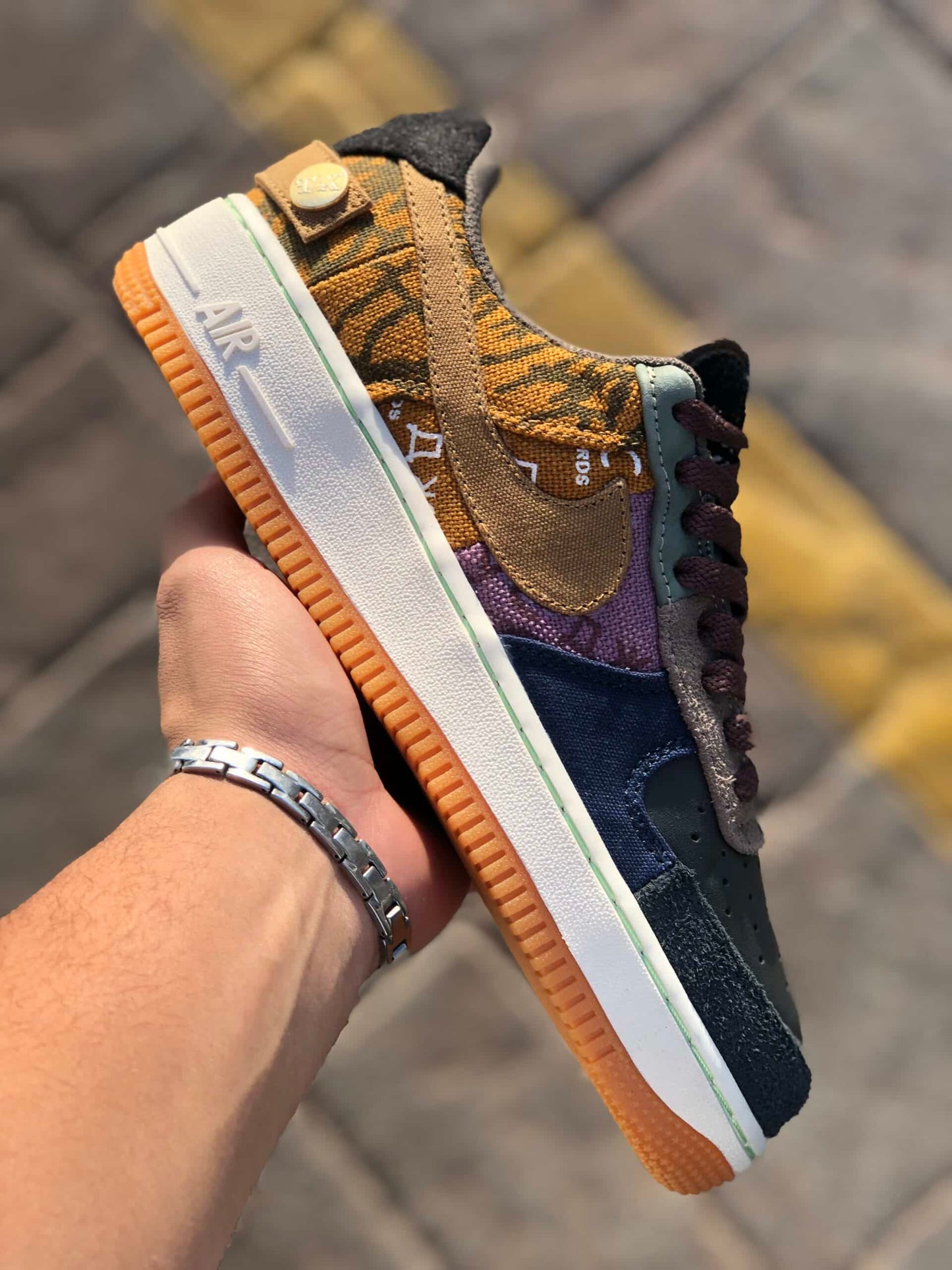 AF1 Travis Fossil