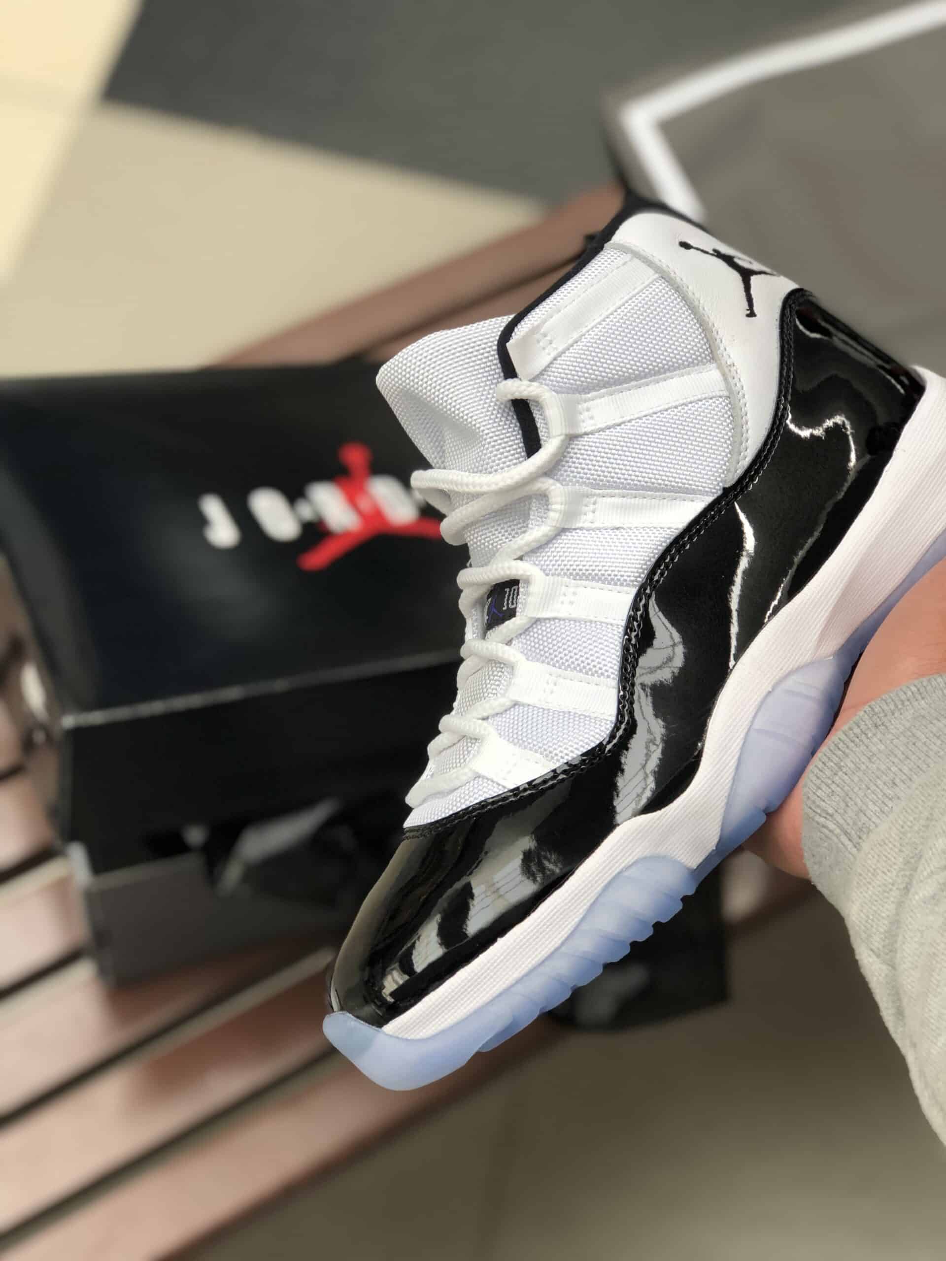 Jordan 11 Concord