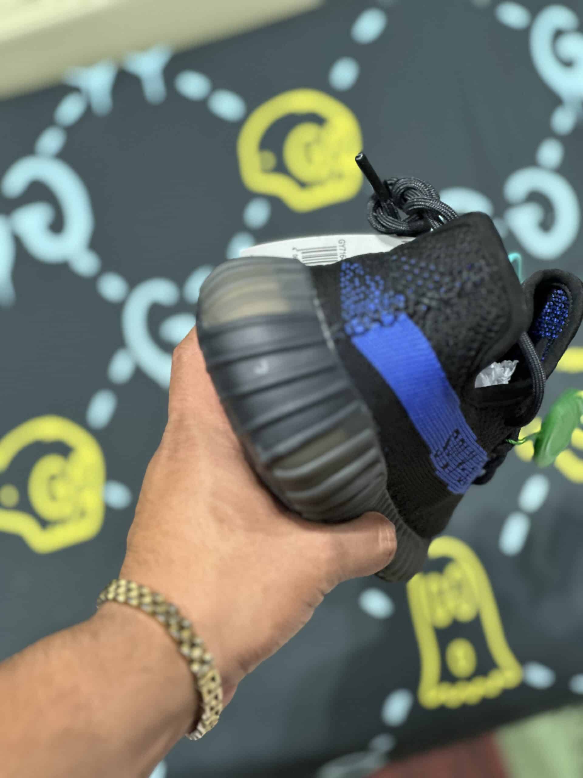 Yeezy Dazling Blue