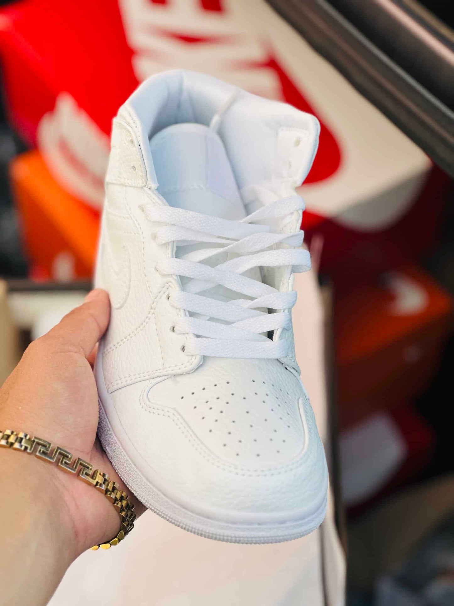 Jordan 1 Triple White