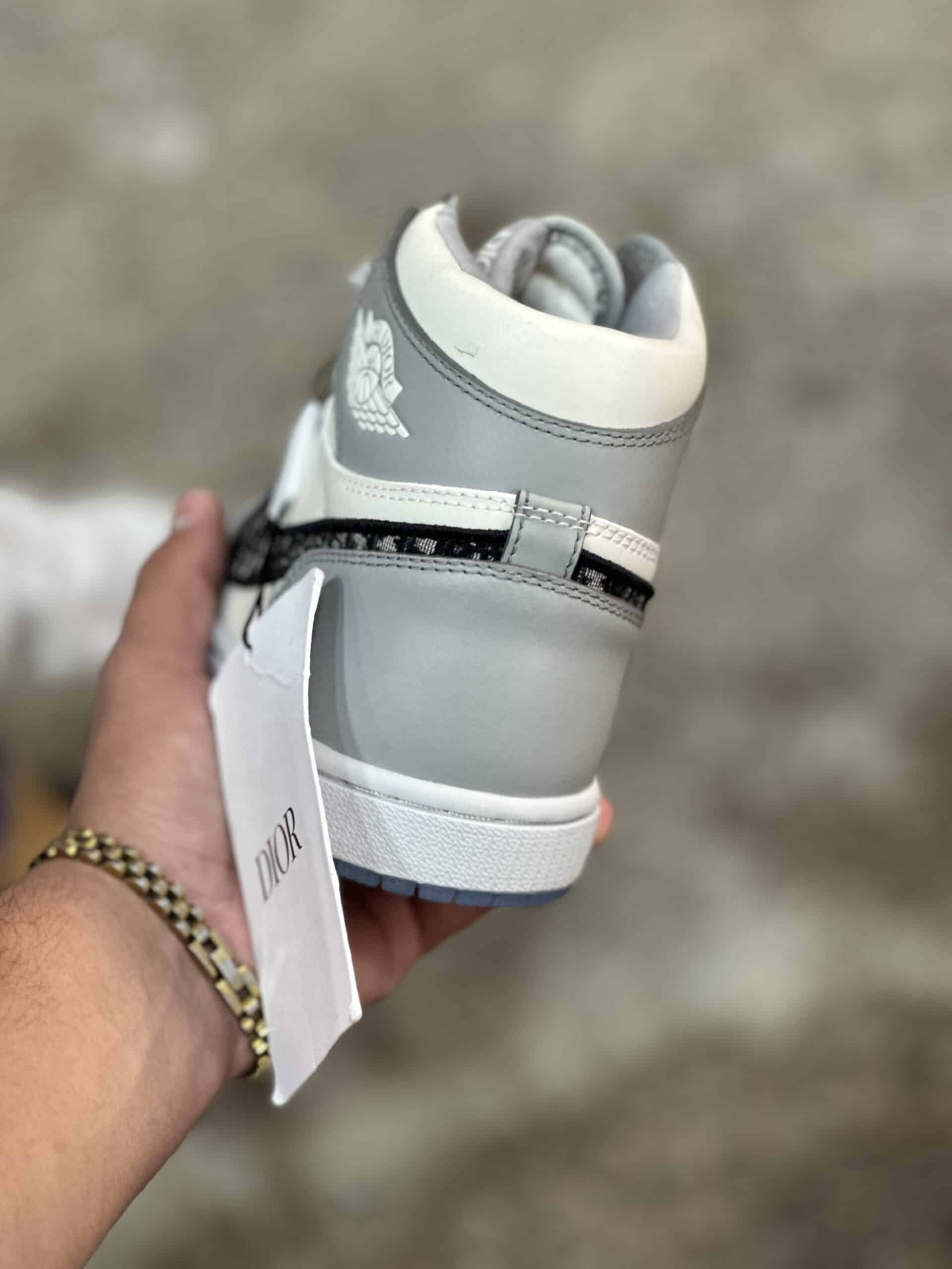 AIR DIOR