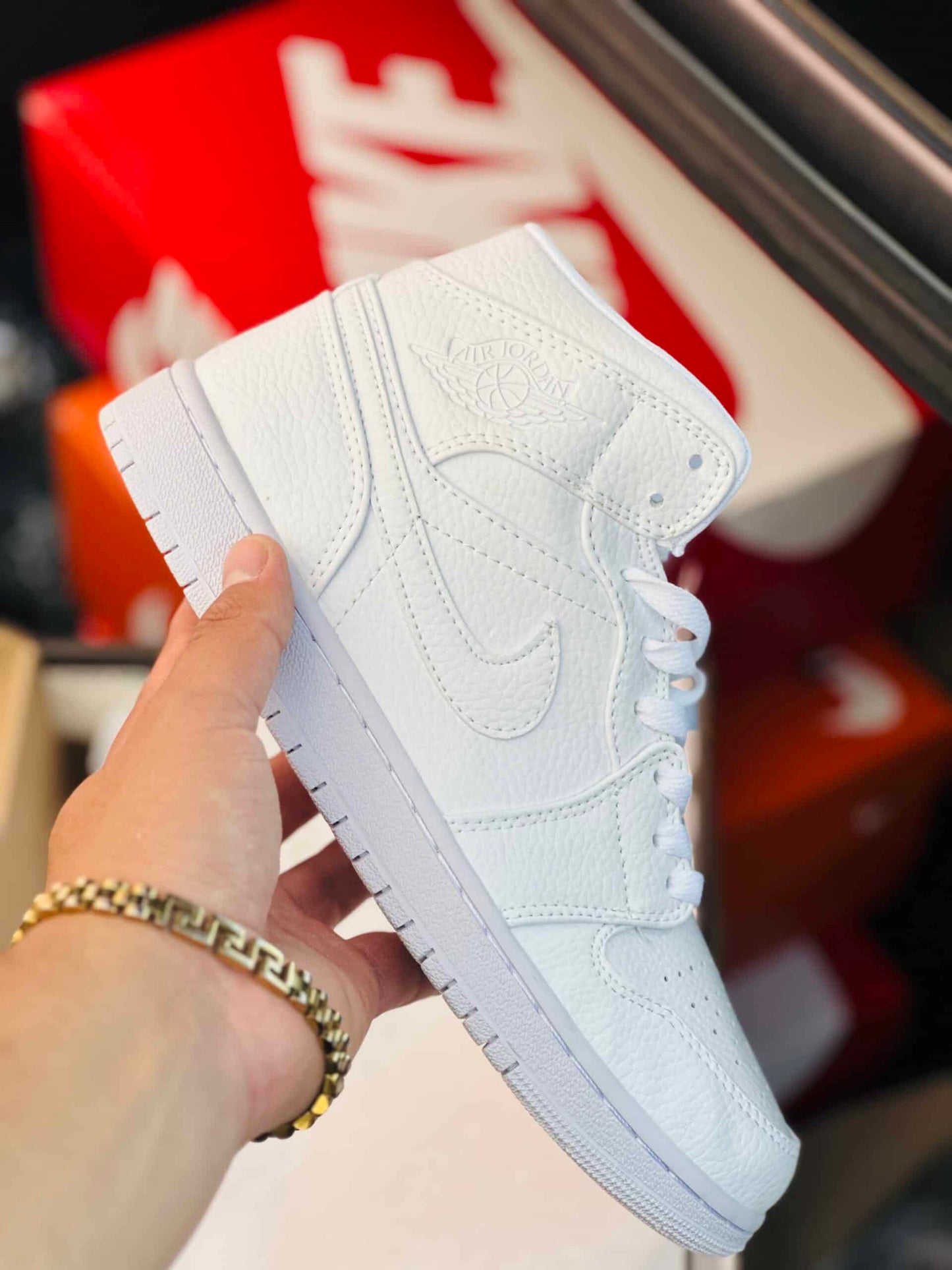 Jordan 1 Triple White