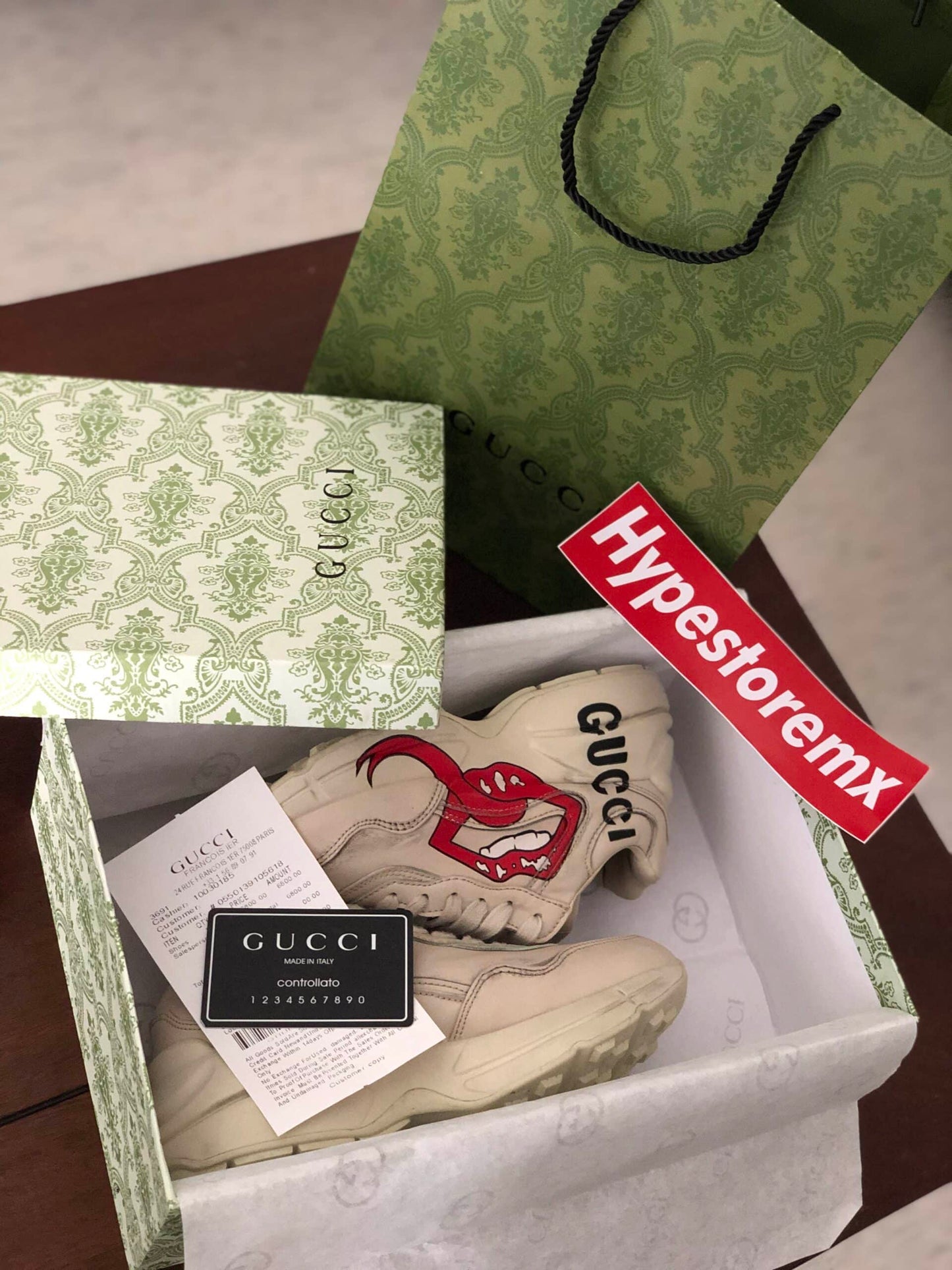 Gucci  rhyton (diseñador)