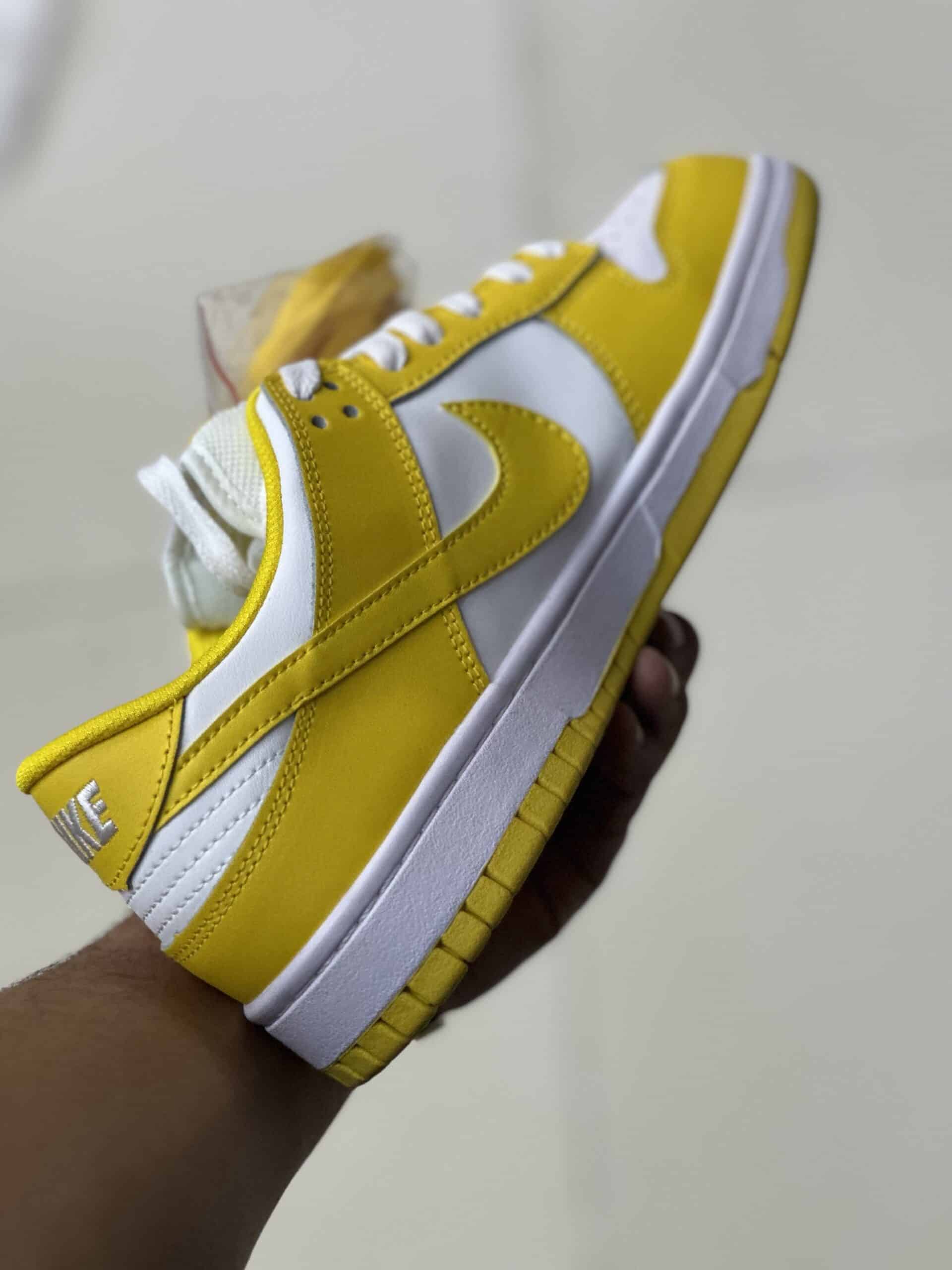 Dunk Yellow