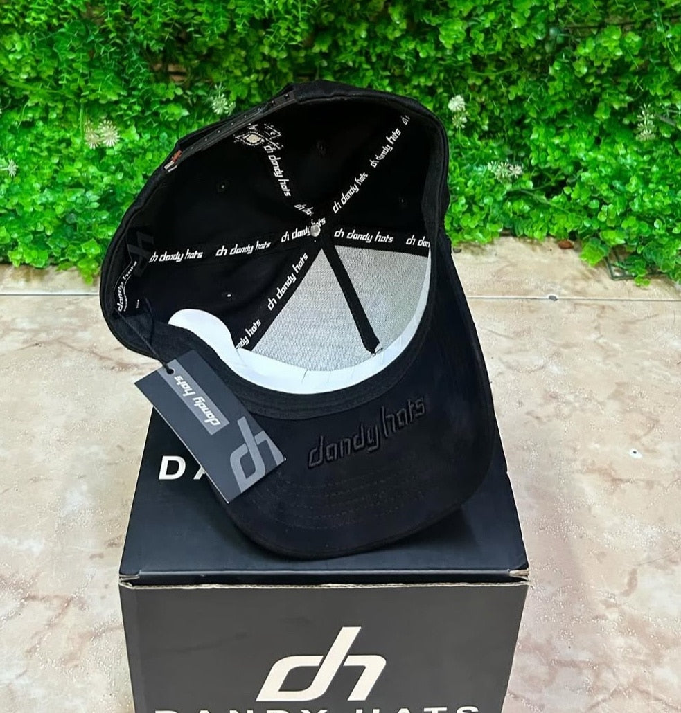Dandy crystal black