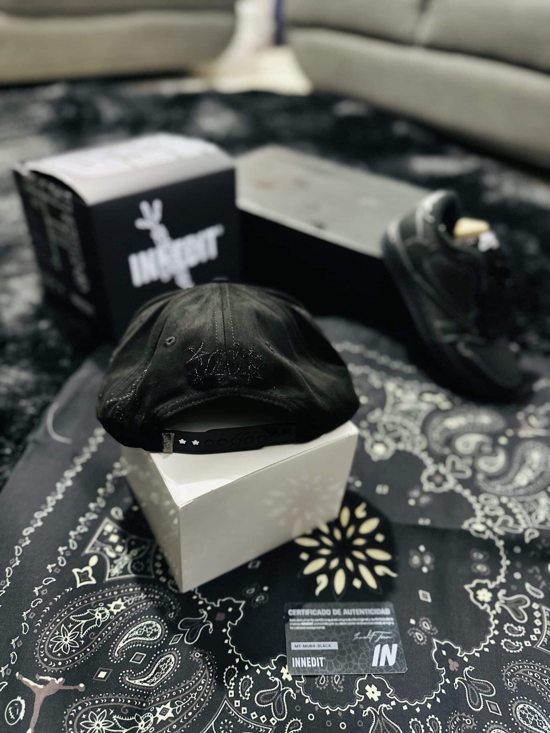Muratravis black