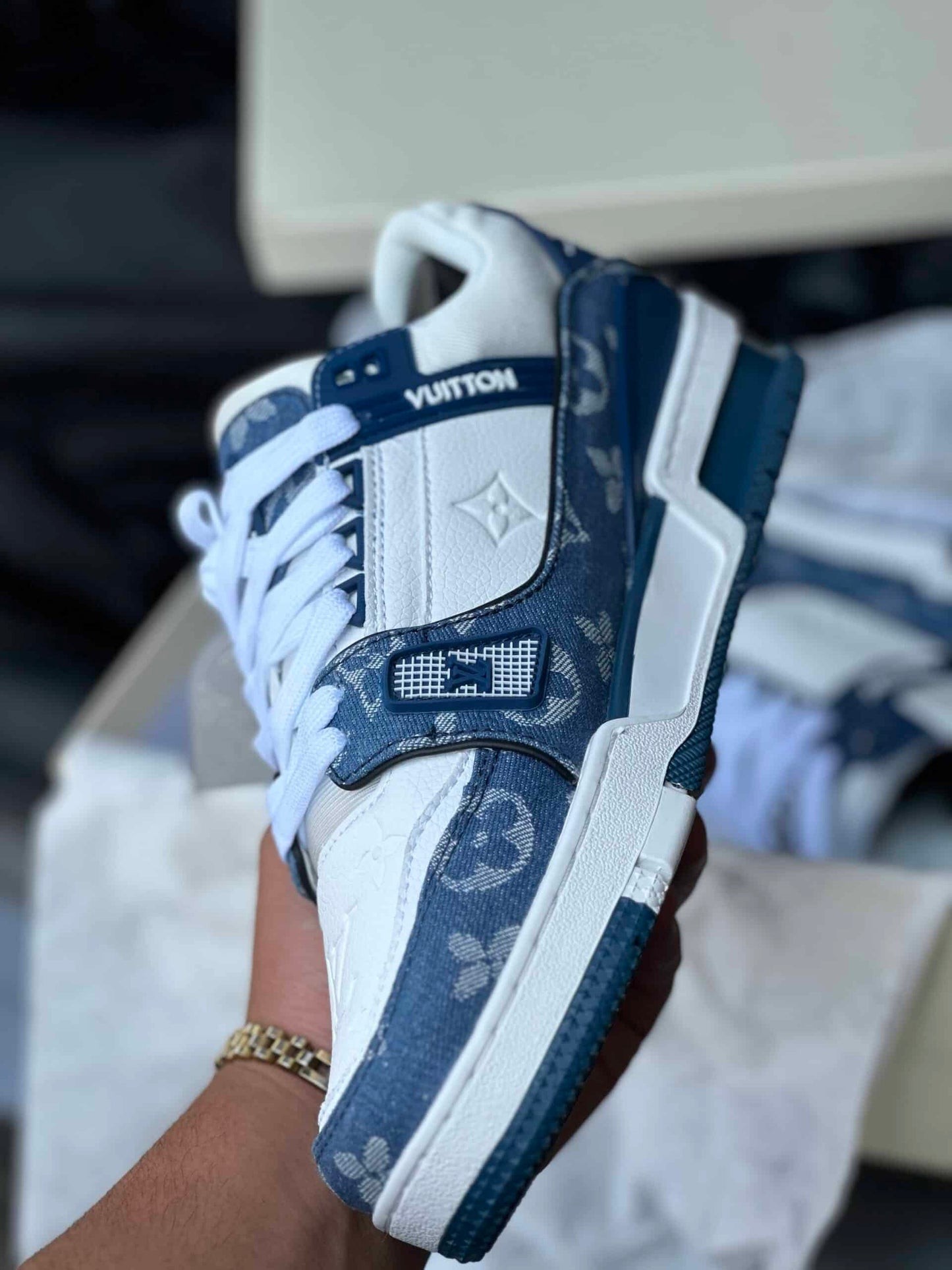 Louis Vuitton Trainer denim (diseñador)