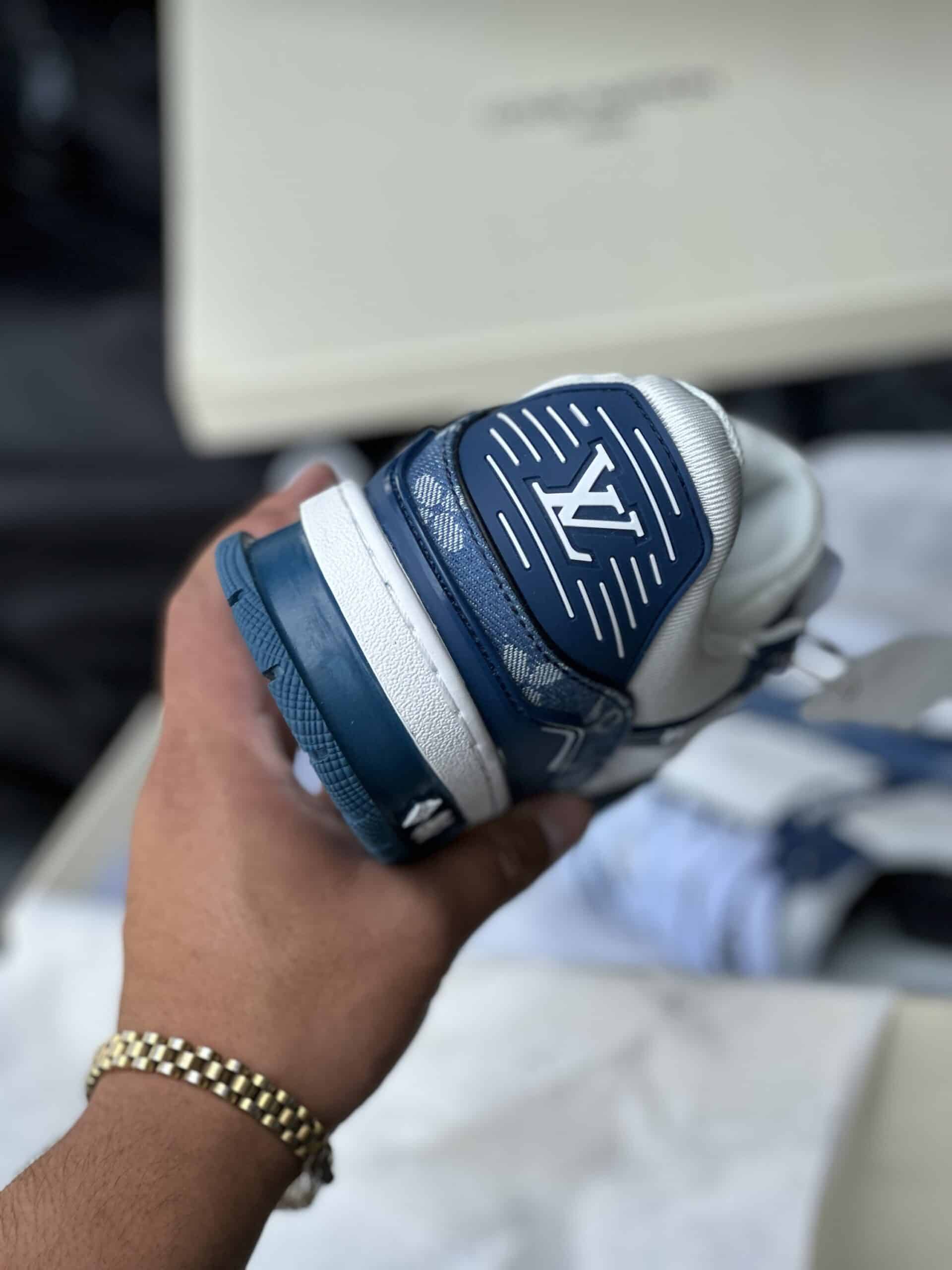 Louis Vuitton Trainer denim (diseñador)